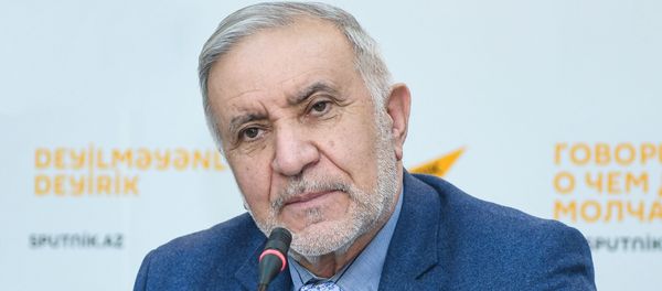 Председатель Союза свободных потребителей Азербайджана Эйюб Гусейнов - Sputnik Азербайджан