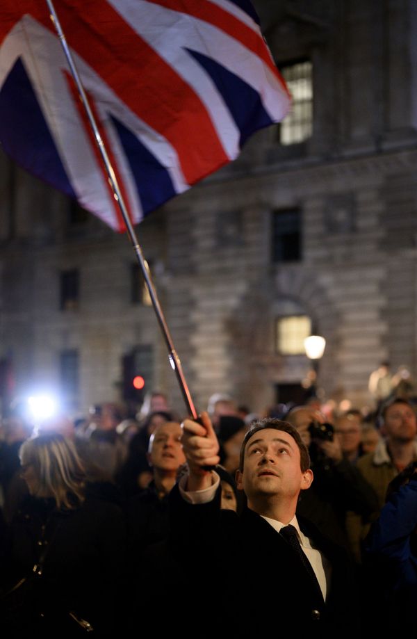 Сторонники Brexit на торжественных мероприятиях, посвященных выходу Великобритании из ЕС (Brexit Party) на площади Парламента в Лондоне вблизи Вестминстерского дворца. - Sputnik Азербайджан