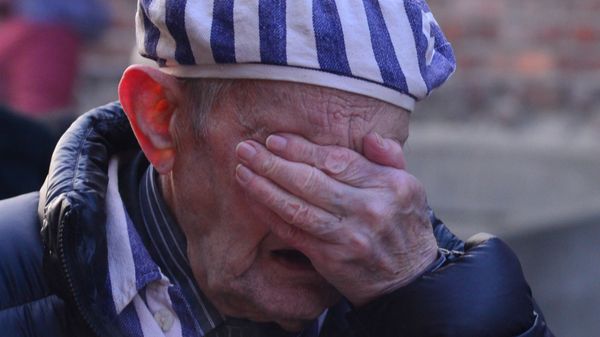 Мероприятия в честь 75-летия освобождения Освенцима - Sputnik Азербайджан