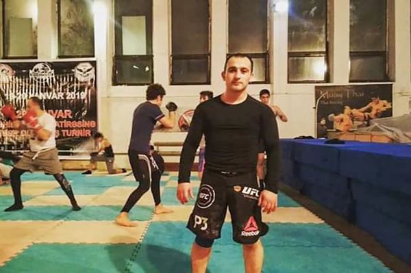 Разборки на кладбище: в Шамахы учитель физкультуры убил чемпиона Европы Разборки на кладбище: в Шамахы учитель физкультуры убил чемпиона Европы - Sputnik Азербайджан