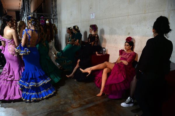Моели на International Flamenco Fashion Show (SIMOF) в Севилье - Sputnik Азербайджан