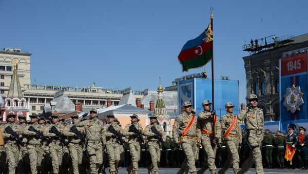 Военнослужащие Национальной армии Азербайджана во время генеральной репетиции военного парада, фото из архива - Sputnik Азербайджан