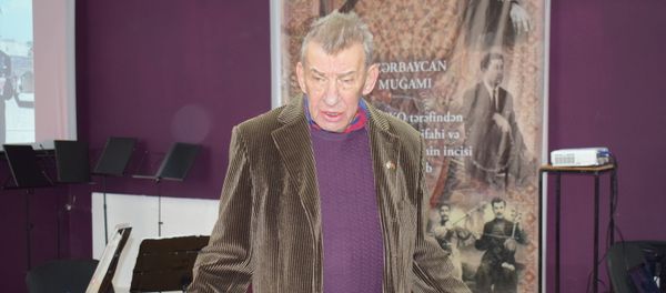 Cкрипач Михаил Пархомовский - Sputnik Азербайджан