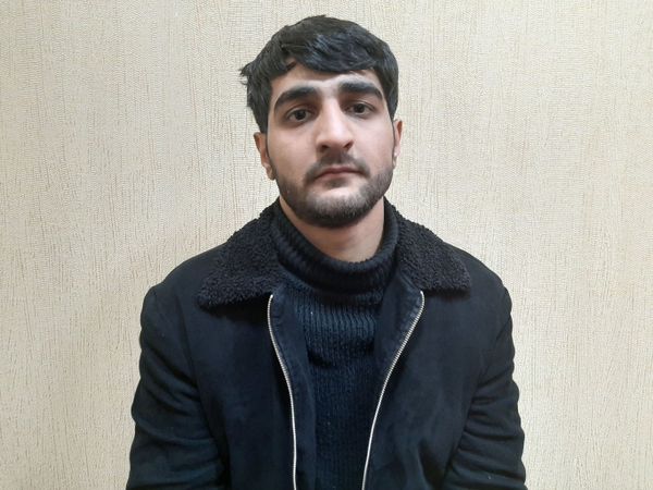 Трое на одного: полиция задержала братьев, отобравших у ребенка мобильник - Sputnik Азербайджан