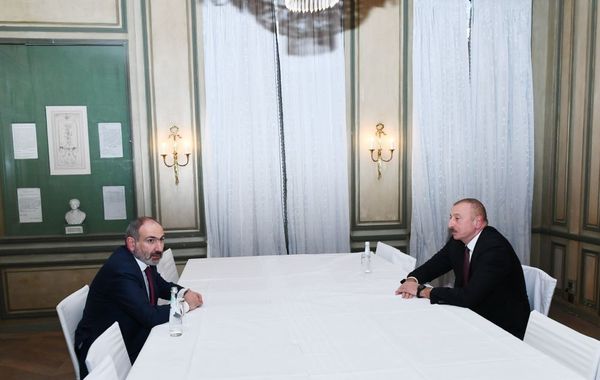 Президент Азербайджана и премьер Армении встретились в Мюнхене - Sputnik Азербайджан