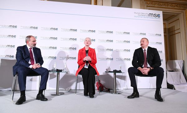 Решение карабахского конфликта должно проходить поэтапно - президент Алиев - Sputnik Азербайджан