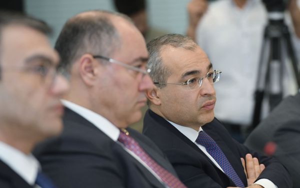 Конференция на тему “Перспективы развития ювелирного рынка в Азербайджане: проблемы и возможности” - Sputnik Азербайджан