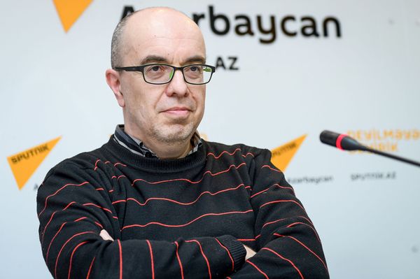 Израильский историк: азербайджанский мультикультурализм - это новое слово в регионе - Sputnik Азербайджан