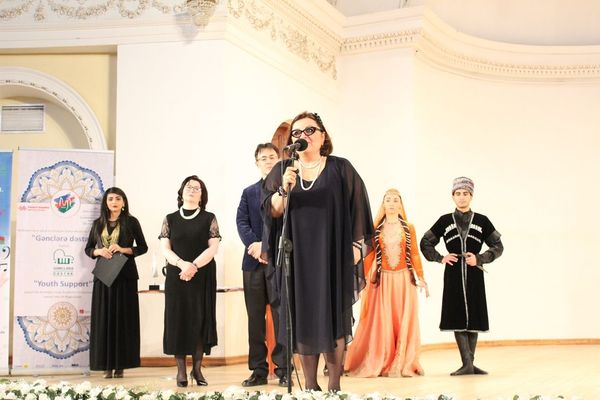 Дипломы и путь на мировую сцену: участники бакинского конкурса выступали не зря - Sputnik Азербайджан