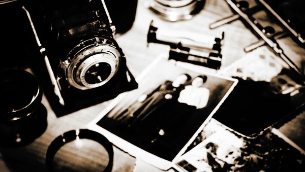 Старинные фотокамера и фотографии - Sputnik Азербайджан