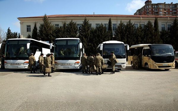 Личный состав и боевая техника, которые будут задействованы в учениях, отправлены в район учений - Sputnik Азербайджан