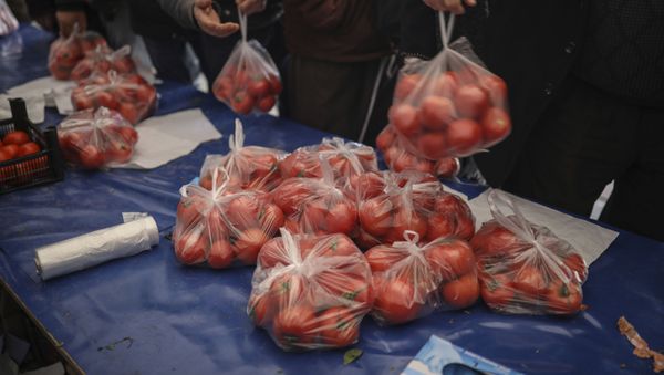 Продажа помидоров, фото из архива - Sputnik Азербайджан