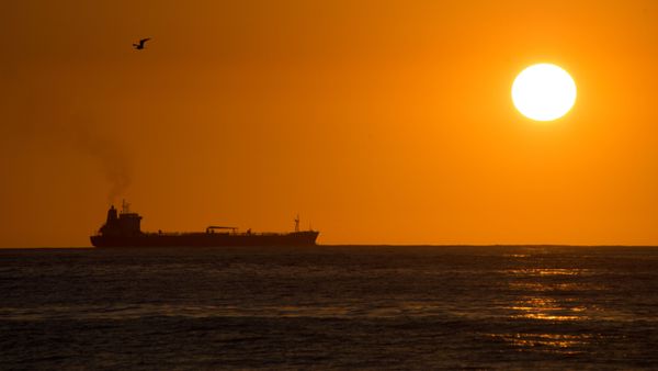 Танкер в открытом море, фото из архива - Sputnik Азербайджан