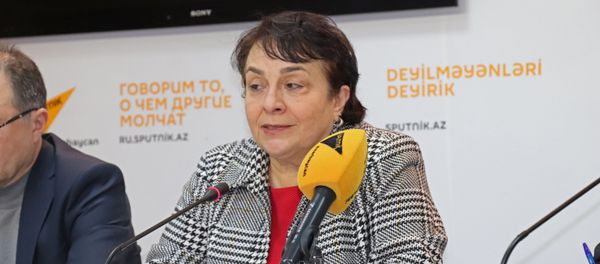 Председатель Совета по оценке учебников при министерстве образования Азербайджана Эльмина Кязимзаде - Sputnik Азербайджан
