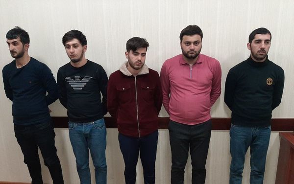 В Азербайджане разоблачены несколько группировок, которые пытались реализовать медицинские маски по завышенной цене - Sputnik Азербайджан