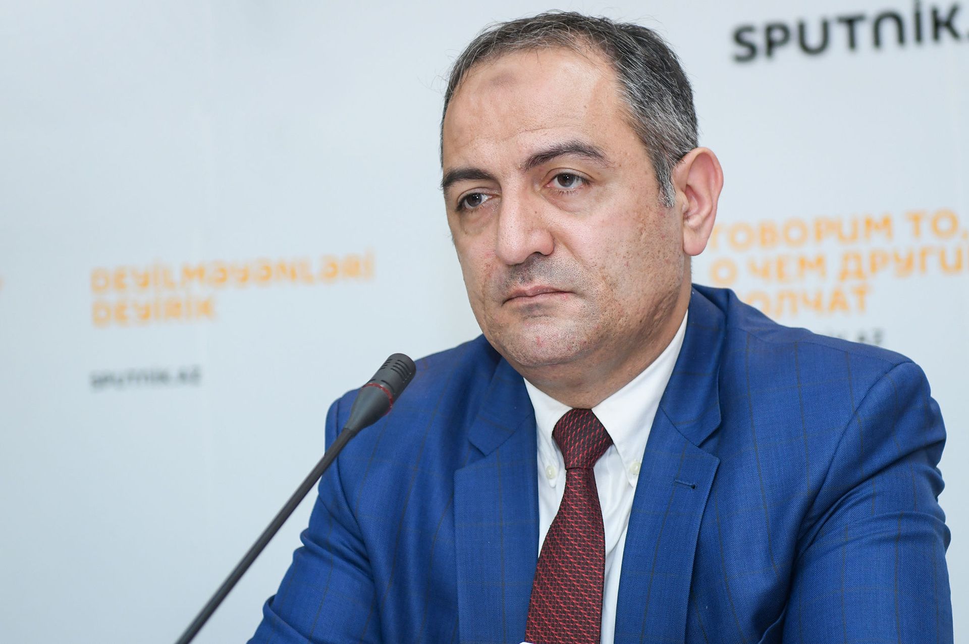 Председатель Центра изучения экономических ресурсов Руслан Атакишиев - Sputnik Азербайджан, 1920, 01.10.2021