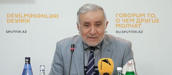 Застолье на Новруз обойдется дороже - прогноз эксперта - Sputnik Азербайджан