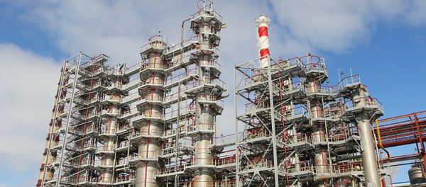Мозырский нефтеперерабатывающий завод - Sputnik Азербайджан