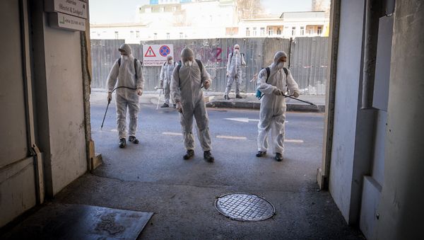 Дезинфекция центральных улиц Баку - Sputnik Азербайджан