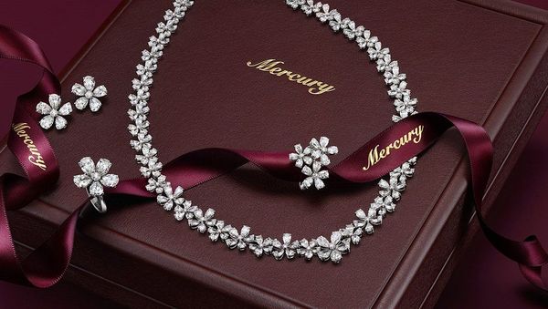 Mercury анонсировал старт онлайн-продаж украшений - Sputnik Азербайджан