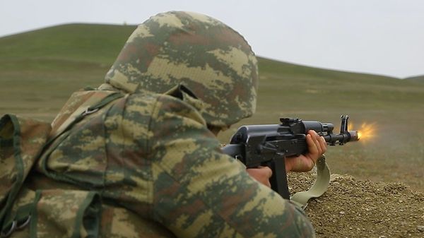 Военнослужащий азербайджанской армии, фото из архива Военнослужащий азербайджанской армии, фото из архива - Sputnik Азербайджан