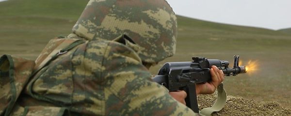 Военнослужащий азербайджанской армии, фото из архива Военнослужащий азербайджанской армии, фото из архива - Sputnik Азербайджан