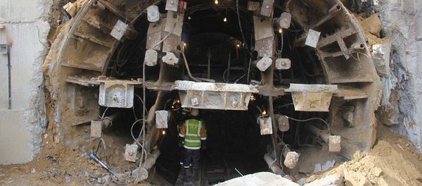 Metroda təmir işləri - Sputnik Азербайджан