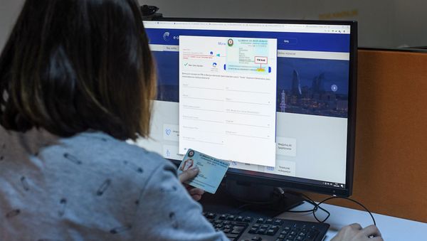 Пользователь сайта e-sosial.az - Sputnik Азербайджан