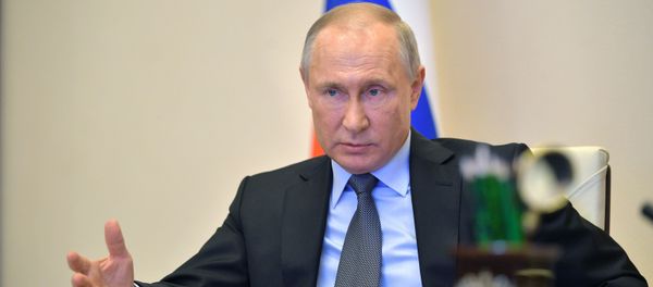 Президент РФ Владимир Путин - Sputnik Азербайджан