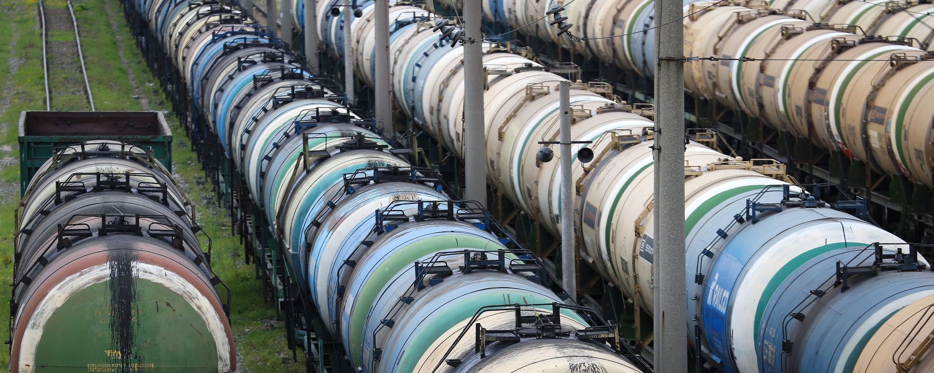 Цистерны для нефтепродуктов - Sputnik Азербайджан, 1920, 24.02.2021