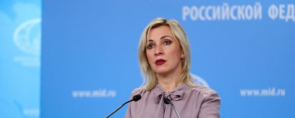 Официальный представитель Министерства иностранных дел России Мария Захарова во время брифинга, фото из архива - Sputnik Азербайджан