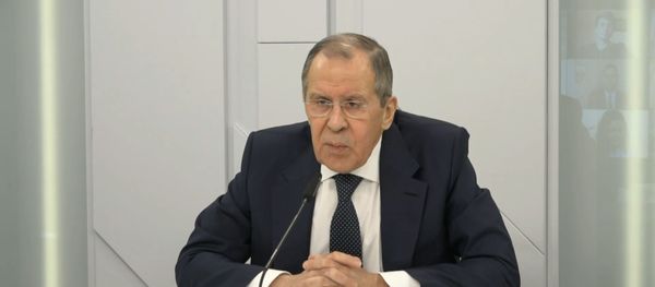 Лавров ответил ЕС на обвинения в дезинформации по COVID-19 - Sputnik Азербайджан