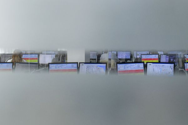 Диспетчерская служба скорой неотложной помощи - Sputnik Азербайджан