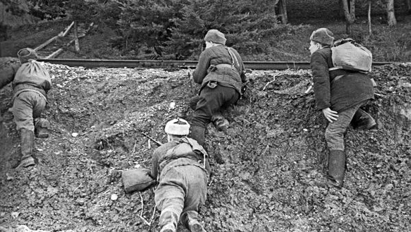 Партизанское движение в Крыму во время Великой Отечественной войны 1941-1945 годов - Sputnik Азербайджан