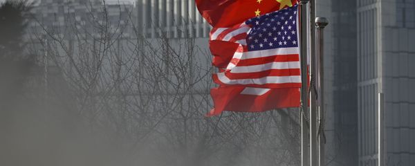 Флаги США и Китая, фото из архива Флаги США и Китая, фото из архива - Sputnik Азербайджан