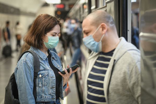 Bakı metrosunda maska rejimi Bakı metrosunda maska rejimi - Sputnik Азербайджан