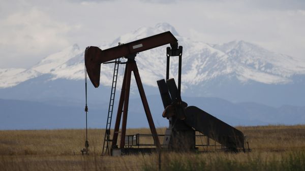 Нефтяная качалка, фото из архива - Sputnik Азербайджан
