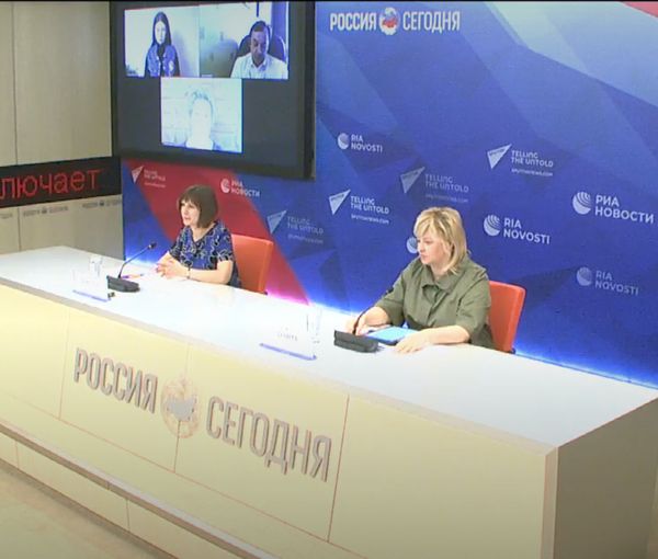 Организаторы Бессмертного полка онлайн рассказали о попытках омрачить праздник Победы - Sputnik Азербайджан