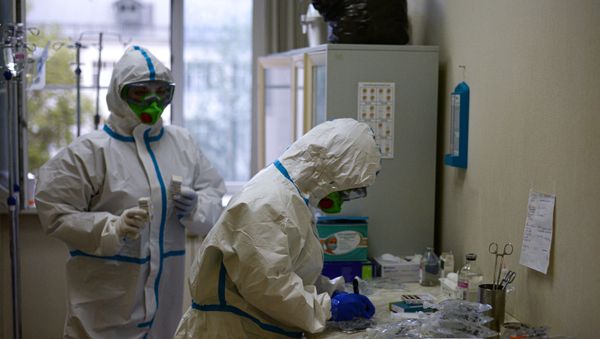 Врачи в центральной клинической больнице РЖД-Медицина в Москве - Sputnik Азербайджан