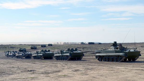 Широкомасштабные оперативно-тактические учения армии - Sputnik Азербайджан