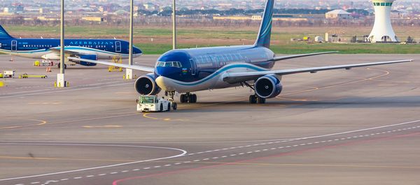 Пассажирский самолет AZAL, фото из архива - Sputnik Азербайджан