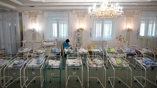 Новорожденные дети, фото из архива - Sputnik Азербайджан