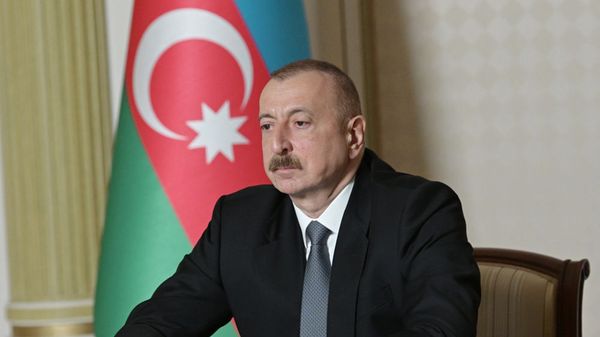 Prezident İlham Əliyev Seymur Orucovu Ağstafa, Elçin Rzayevi isə İmişli rayon icra hakimiyyətlərinin başçısı vəzifələrinə təyin olunmaları ilə əlaqədar videoformatda qəbul edib - Sputnik Азербайджан