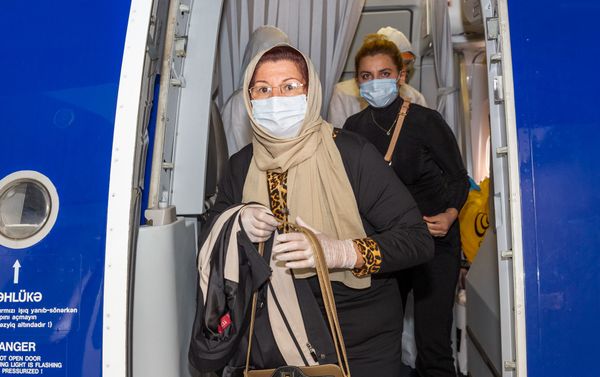 Из Стамбула чартером AZAL доставлена группа граждан Азербайджана - Sputnik Азербайджан