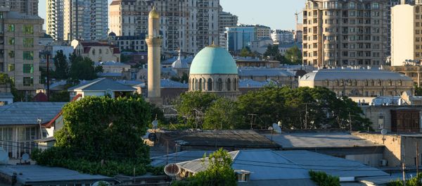 Мечеть Султанбей в Баку Мечеть Султанбей в Баку - Sputnik Азербайджан