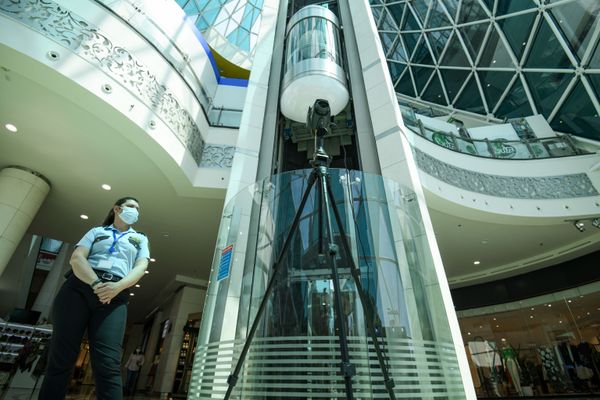 Работа торговых центров после снятия ограничений в Баку - Sputnik Азербайджан