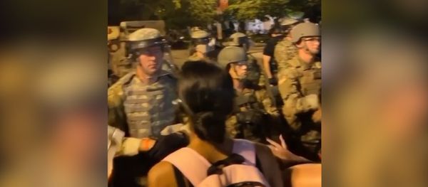В Нью-Йорке полиция арестовала десятки человек во время акции протеста - Sputnik Азербайджан