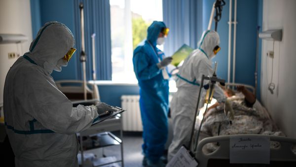 Госпиталь COVID-19 в ЦИТО им. Н. Н. Приорова, фото из архива - Sputnik Азербайджан