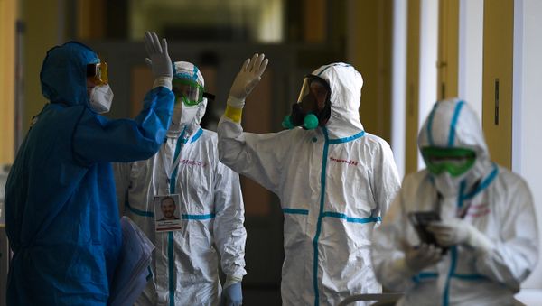 Госпиталь COVID-19 в ЦИТО им. Н. Н. Приорова - Sputnik Азербайджан