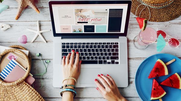 Топ-10 главных летних покупок на Aliexpress - Sputnik Азербайджан